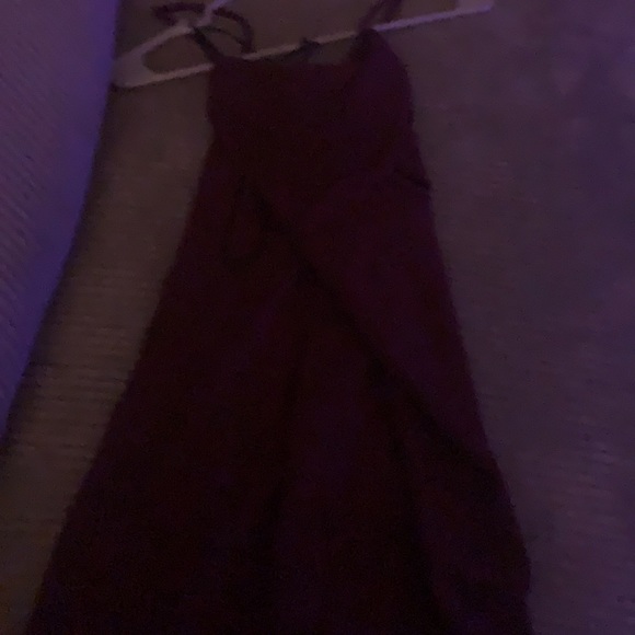 Dresses - Picture 2 of 2